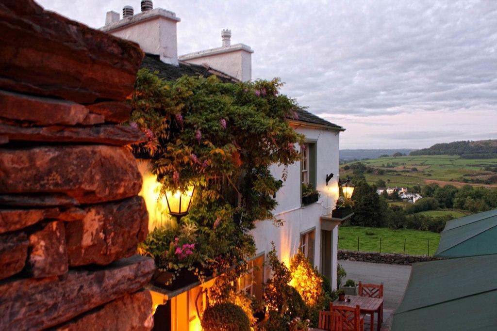 Mason'S Arms Hotel Bowland Bridge ภายนอก รูปภาพ