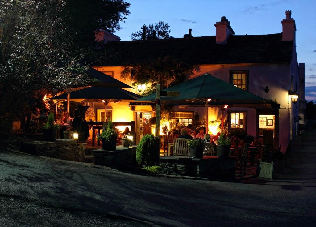 Mason'S Arms Hotel Bowland Bridge ภายนอก รูปภาพ